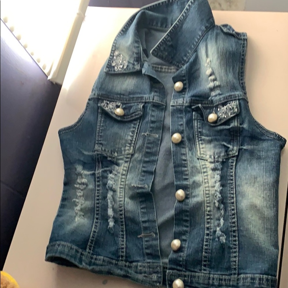 Jean jacket  )size s